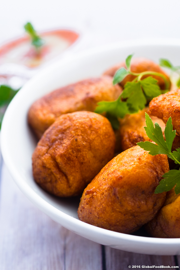 9 African Plantain Recipes To Shake Up Your Weekend Or Holiday Event Menu 4 KRAKRO (PLANTAIN BALLS)
