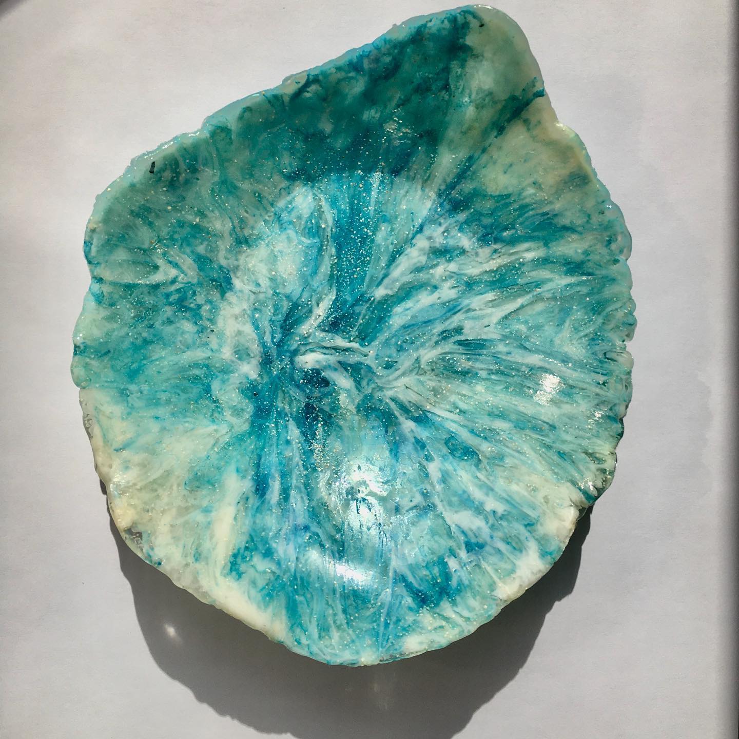 Striking wall hanging (Photo credit: Shell Homage Facebook)