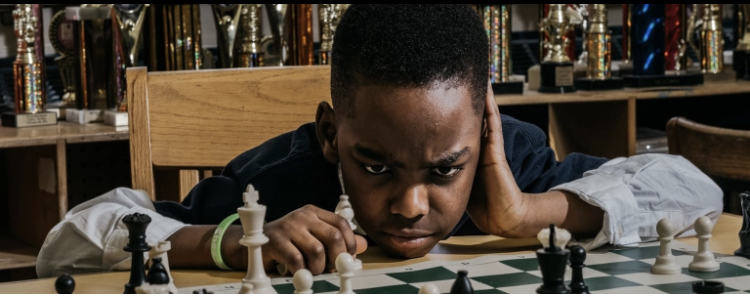 10-year-old Nigerian refugee becomes National Chess Master in the US