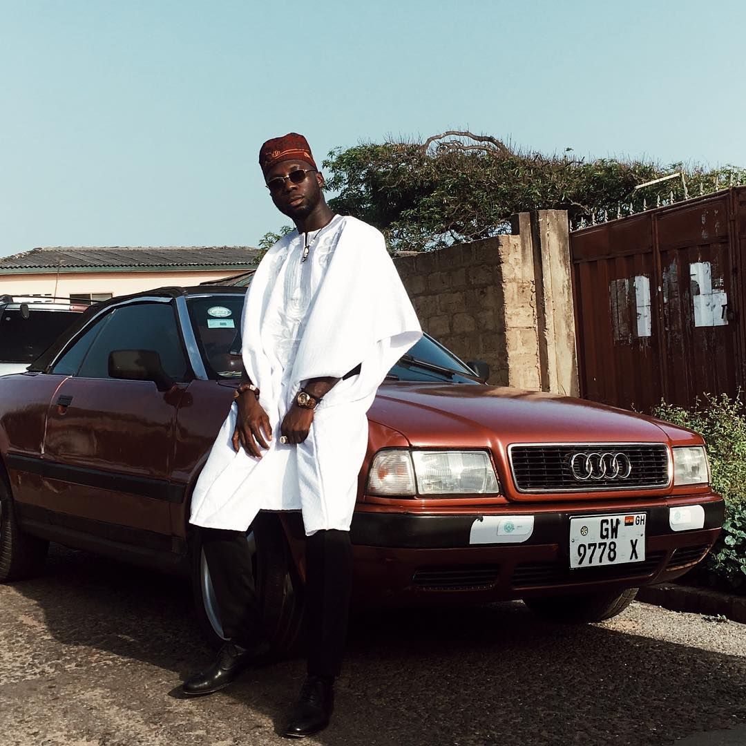 Street fashion Blogger Sarf Bort posing for a photo
