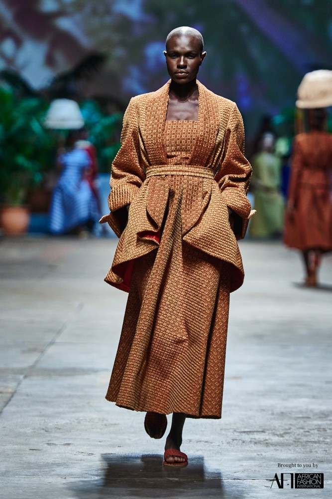 Taibo presents earthy tones
