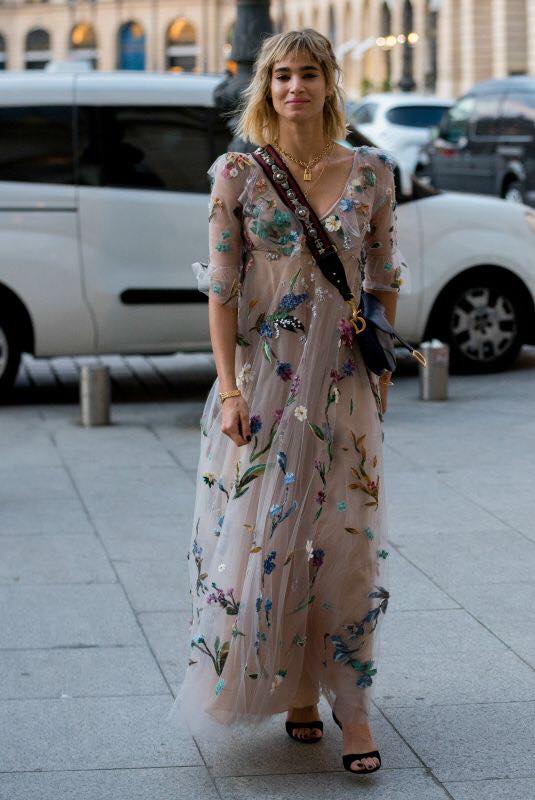 A simple unique maxi dress worn by Sofia