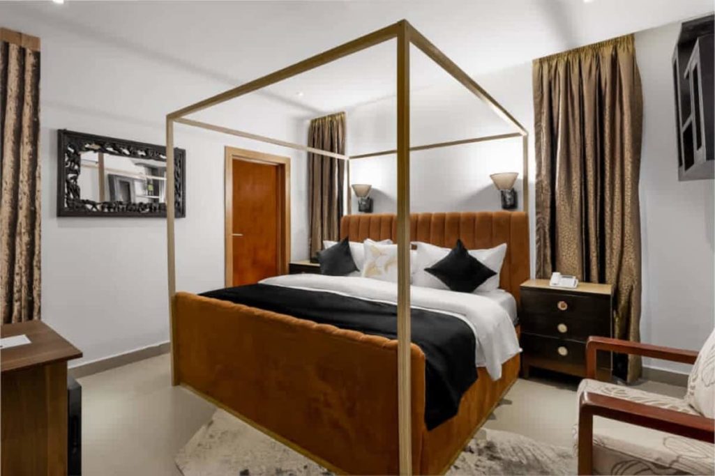 20 Airbnb Homes That Will Change The Way You Experience Nigeria 8 Luxury Villa in the Heart of Victoria island