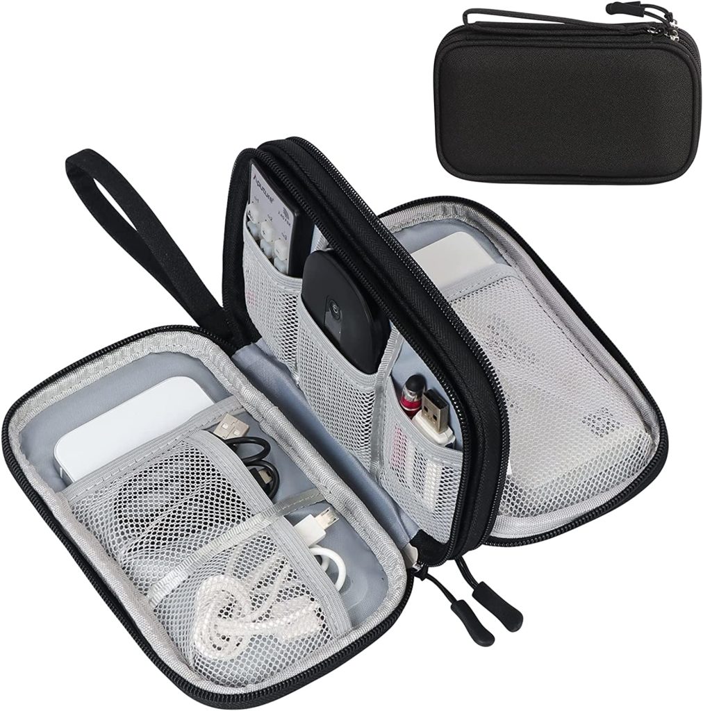 Travel accessories like electronic gadget organizer make sure that you don't forget a thing